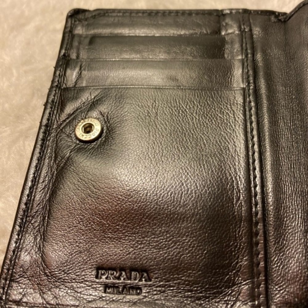 Prada Wallet with coin purse - Picture 9 of 14